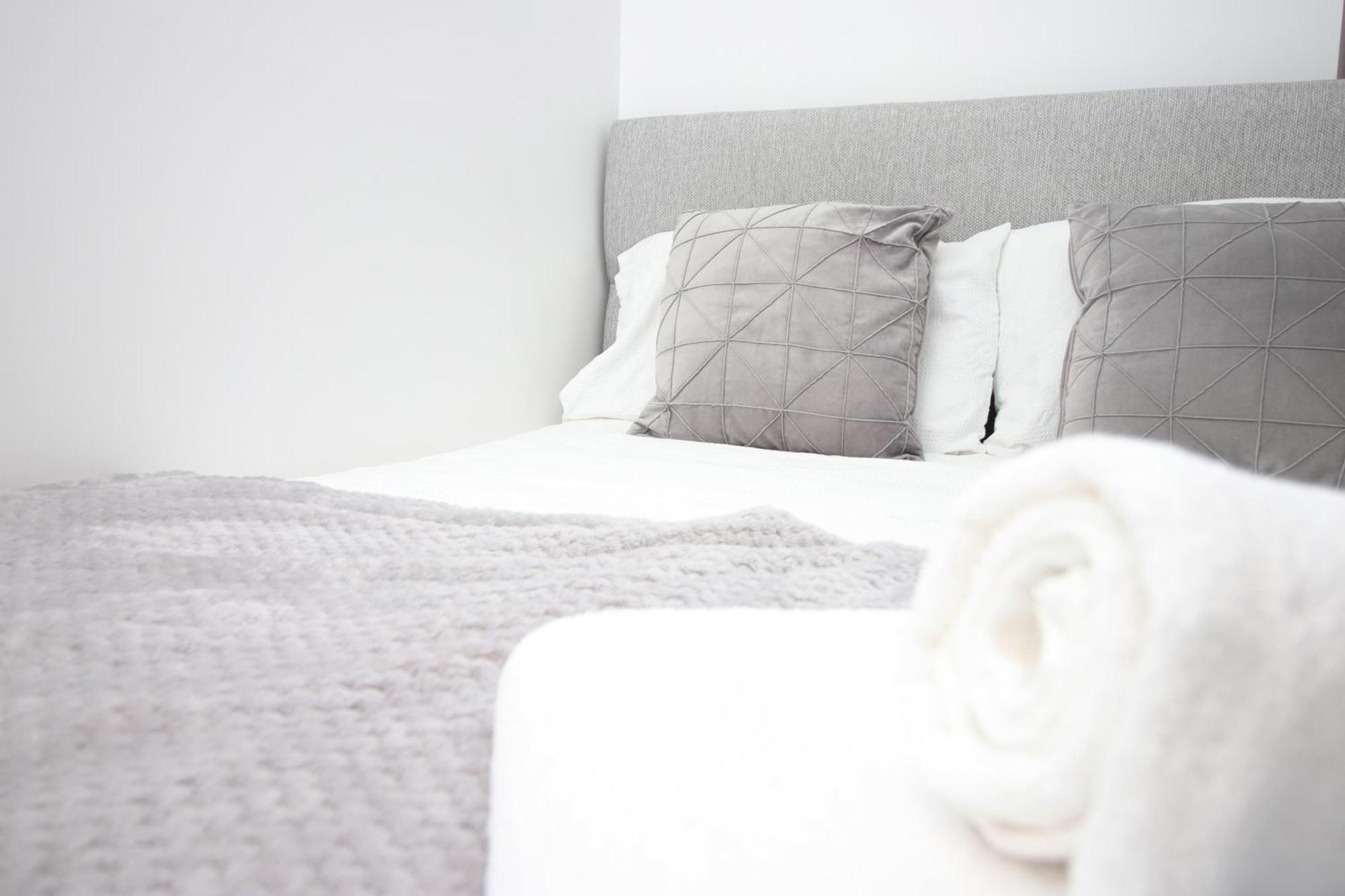Modern Guesthouse, Fast Wi-Fi, Street Free Parking, Central, Fully Equipped Кардиф Екстериор снимка