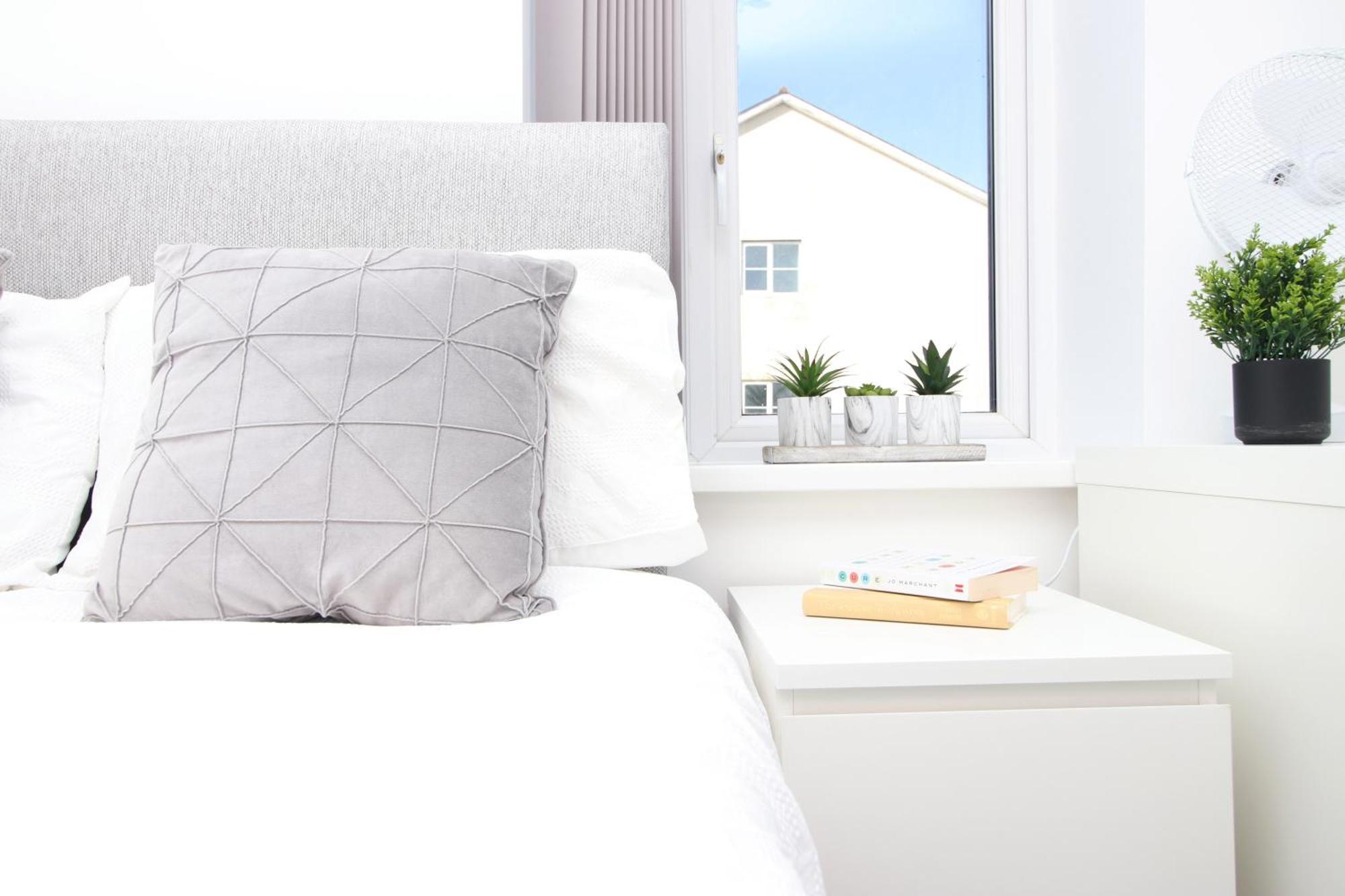 Modern Guesthouse, Fast Wi-Fi, Street Free Parking, Central, Fully Equipped Кардиф Екстериор снимка